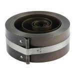 Pegas spiral untuk gulungan selang